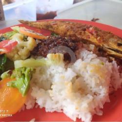 Nasi   Sayur   Tongkol / Cuek