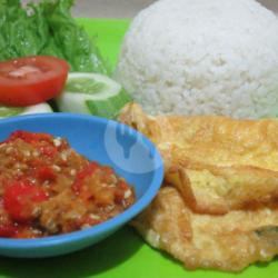 Nasi   Telor Penyet   Lalapan