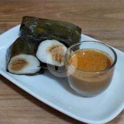 Lontong Oncom Bumbu Kacang