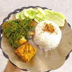 Ayam Penyet Sambel Ijo   Nasi