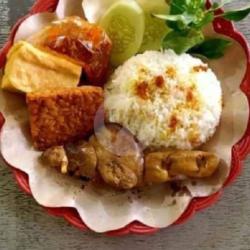 Nasi Ampela Ati Tahu Tempe