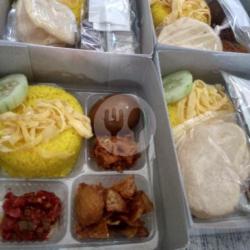 Nasi Kuning Dos   Telur