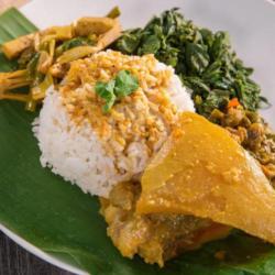 Nasi Kikil,lalap,sayur,sambal