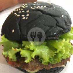 Burger Black Daging Tebal Chiken