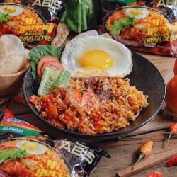 Indomie Ayam Geprek Plus Telur Ceplok