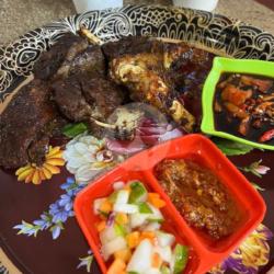 Kambing Bakar Madu