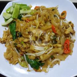 Kwetiaw Ayam Goreng