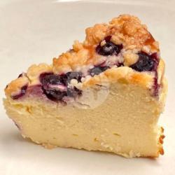 Blueberry Crumble Burnt Cheesecake