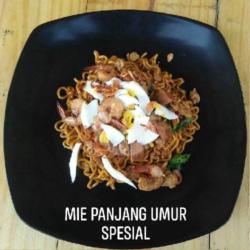 Mie Panjang Umur Spesial