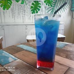 Es Blue Blood Mojito