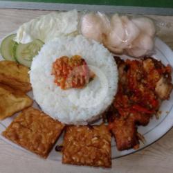 Ayam Geprek ( Tempe   Tahu Krupuk)