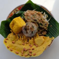 Nasi Pecel   Peyek   Tahu Goreng