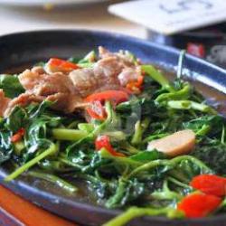 Kangkung Cah Seafood Hot Plate