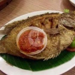 Ikan Gurami Goreng   Nasi
