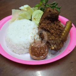 Lalapan Nasi Ayam Goreng