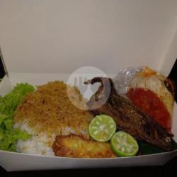 Nasi Sambel Ikan Asap