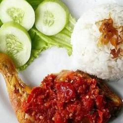 Ayam Penyet Jontor   Nasi