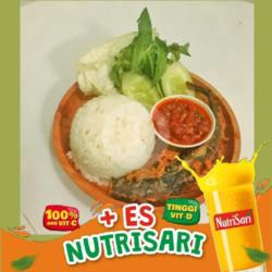 Nasi Lalapan Lele   Nutrisari