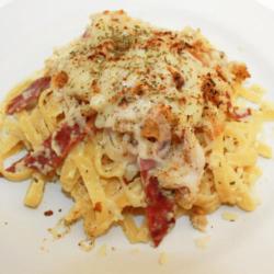 Fettucinne Carbonara Geprek