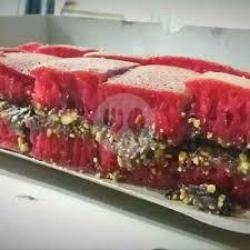 Red Velvet Kacang Coklat