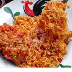 Indomi Ayam Geprek   Nasi   Es Teh