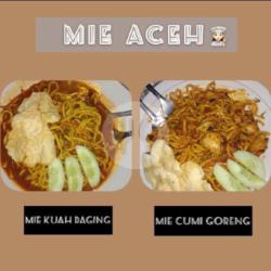 Mie Aceh Goreng Dan Tumis Daging