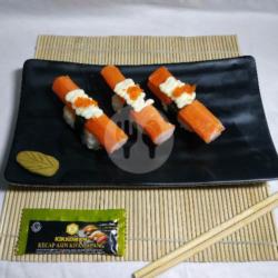 Kani Tobiko Sushi