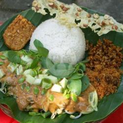 Nasi Pecel Telor Asin