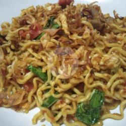 Seblak Mie Goreng Telur Sosis Bakso