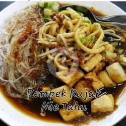 Pempek Rujak Mie Tahu