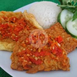 Nasi Telur Tempe Penyet