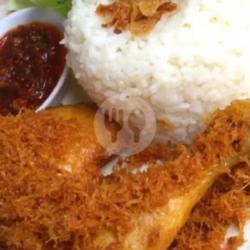 Nasi Ayam Penyet Serundeng