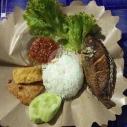 Ikan Nila Sambal Terasi   Nasi