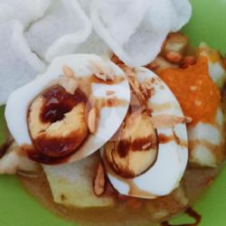 Lontong Kari Telor