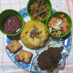 Nasi Minyak Samin Special Rendang.