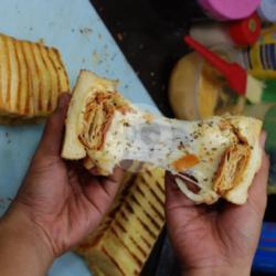 Roti Bakar Mozarella