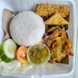 Nasi Ayam Remuk Bagian Paha Atas