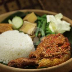 Nasi Ayam Penyet