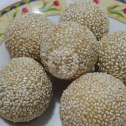 Onde-onde Isi Kacang Hijau