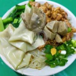 Bihun Ayam   Pangsit Bakso Sapi ( Halal )