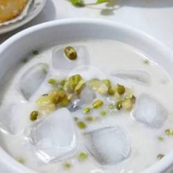 Es Sucang (susu Kacang Hijau)