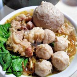 Mie Ayam Bakso Urat Pedas