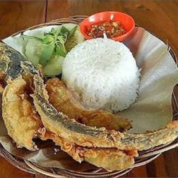 Nasi Lele Bumbu Goreng Krispy