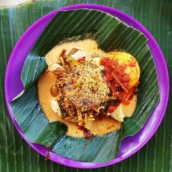 Lontong Telur Bulat