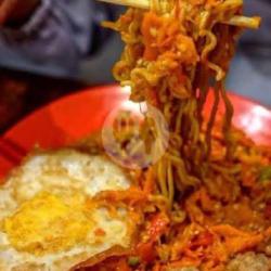 Bakmie Pedas Telur Ceplok