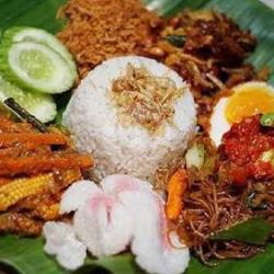 Nasi Urap / Telur   Ikan Asin   Mie