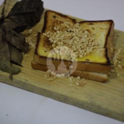 Roti Bakar Kacang