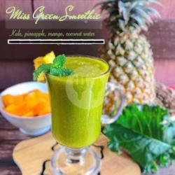 Juice Kale Mangga Nanas