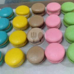 Macaron Vanila Milk