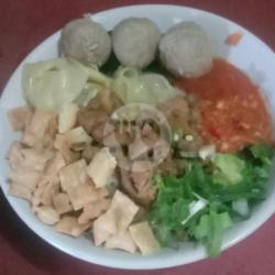 Kwetiau Pangsit Bakso